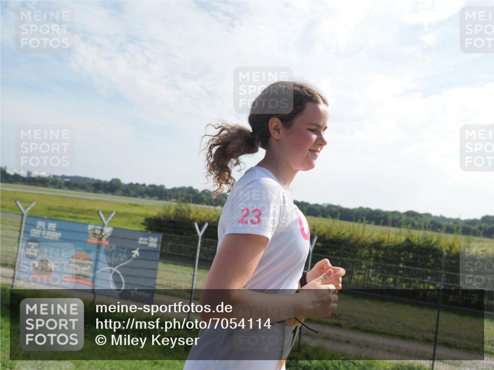 08.09.2024 - Airport Race Miley Keyser http://msf.ph/oto/7054114 08.09.2024 12:45:42 Laufen 23 meine-sportfotos.de