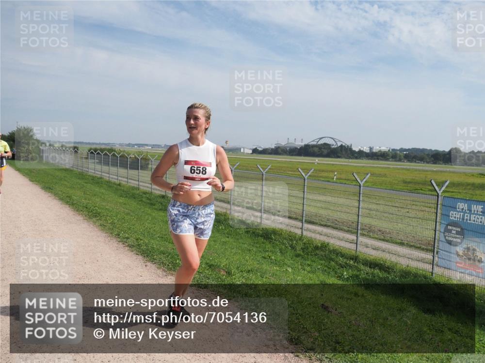 08.09.2024 - Airport Race Miley Keyser http://msf.ph/oto/7054136 08.09.2024 12:46:26 Laufen 658 meine-sportfotos.de