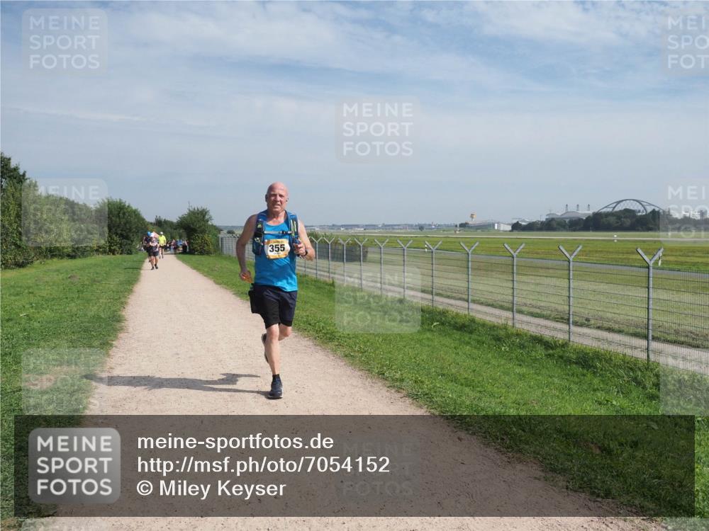 08.09.2024 - Airport Race Miley Keyser http://msf.ph/oto/7054152 08.09.2024 12:46:56 Laufen 355 meine-sportfotos.de