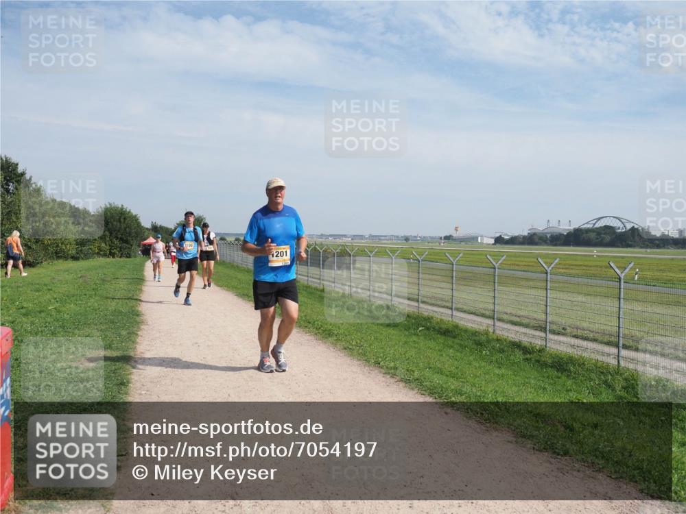 08.09.2024 - Airport Race Miley Keyser http://msf.ph/oto/7054197 08.09.2024 12:47:50 Laufen 100, 1201 meine-sportfotos.de