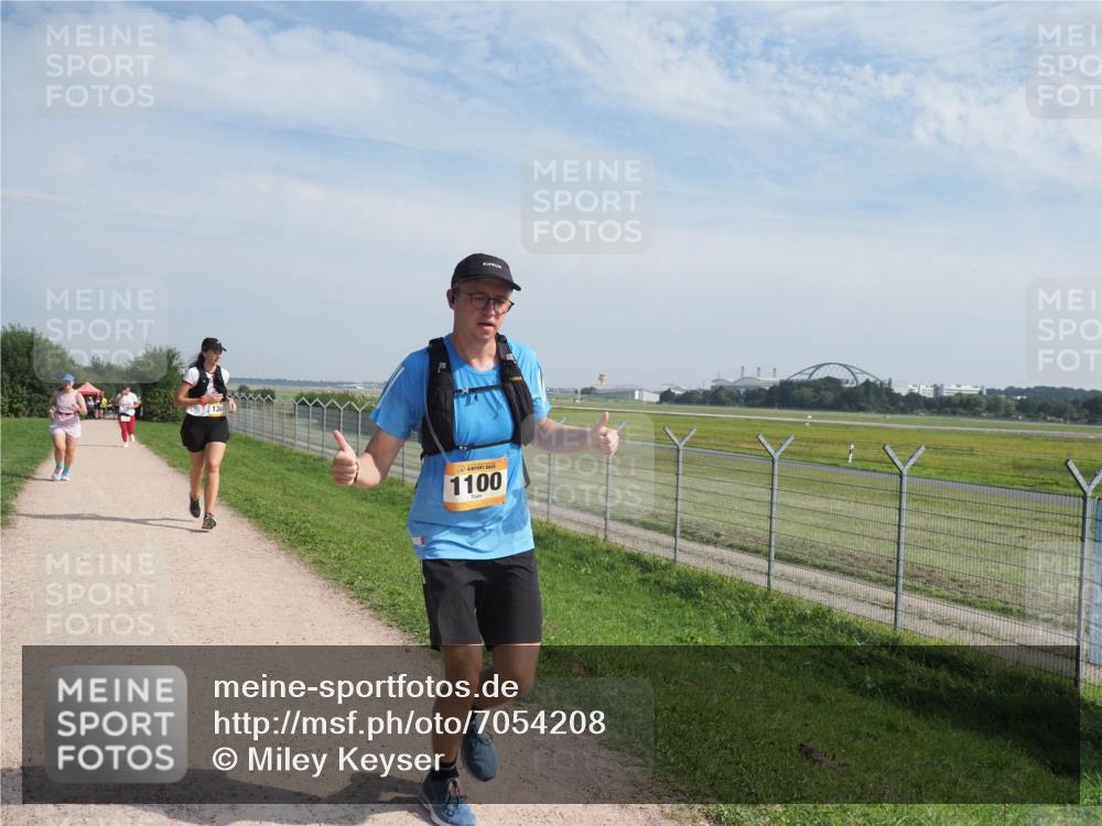 08.09.2024 - Airport Race Miley Keyser http://msf.ph/oto/7054208 08.09.2024 12:47:54 Laufen 1100 meine-sportfotos.de