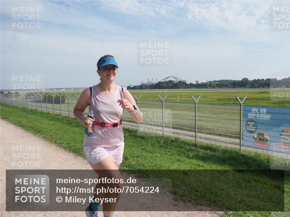08.09.2024 - Airport Race Miley Keyser http://msf.ph/oto/7054224 08.09.2024 12:47:59 Laufen  meine-sportfotos.de