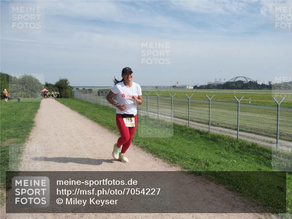 08.09.2024 - Airport Race Miley Keyser http://msf.ph/oto/7054227 08.09.2024 12:48:03 Laufen 715, 715 meine-sportfotos.de