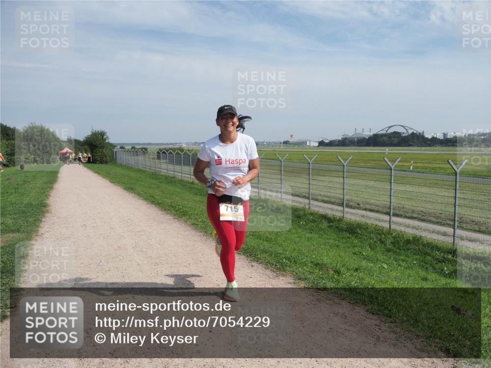 08.09.2024 - Airport Race Miley Keyser http://msf.ph/oto/7054229 08.09.2024 12:48:03 Laufen 715, 715 meine-sportfotos.de