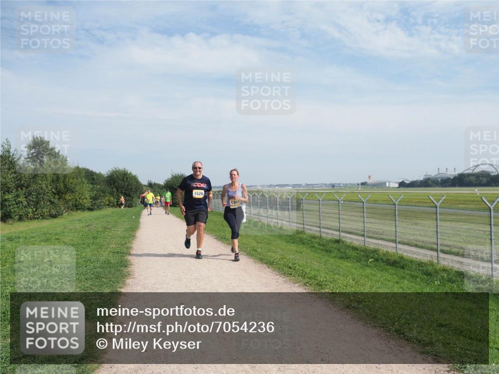 08.09.2024 - Airport Race Miley Keyser http://msf.ph/oto/7054236 08.09.2024 12:48:32 Laufen 1520, 1307 meine-sportfotos.de
