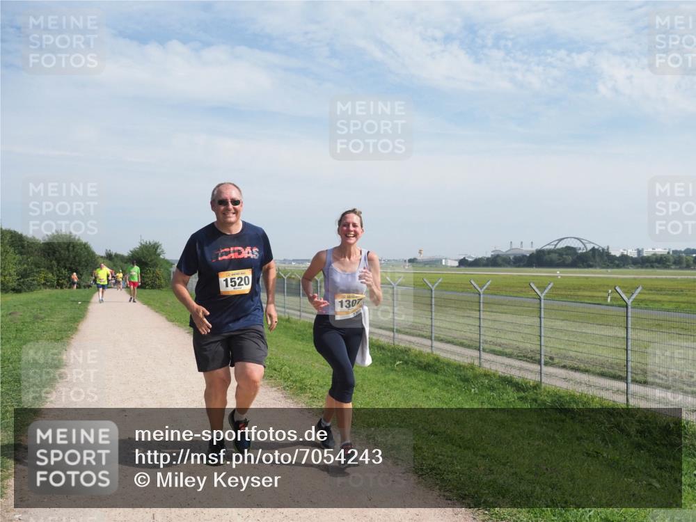 08.09.2024 - Airport Race Miley Keyser http://msf.ph/oto/7054243 08.09.2024 12:48:34 Laufen 1520, 1307 meine-sportfotos.de