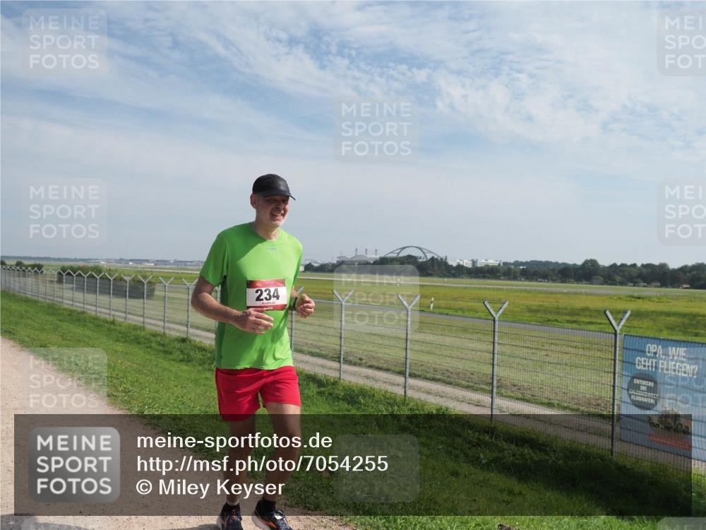 08.09.2024 - Airport Race Miley Keyser http://msf.ph/oto/7054255 08.09.2024 12:48:50 Laufen 234 meine-sportfotos.de