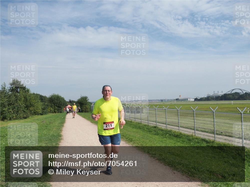 08.09.2024 - Airport Race Miley Keyser http://msf.ph/oto/7054261 08.09.2024 12:48:52 Laufen 211 meine-sportfotos.de
