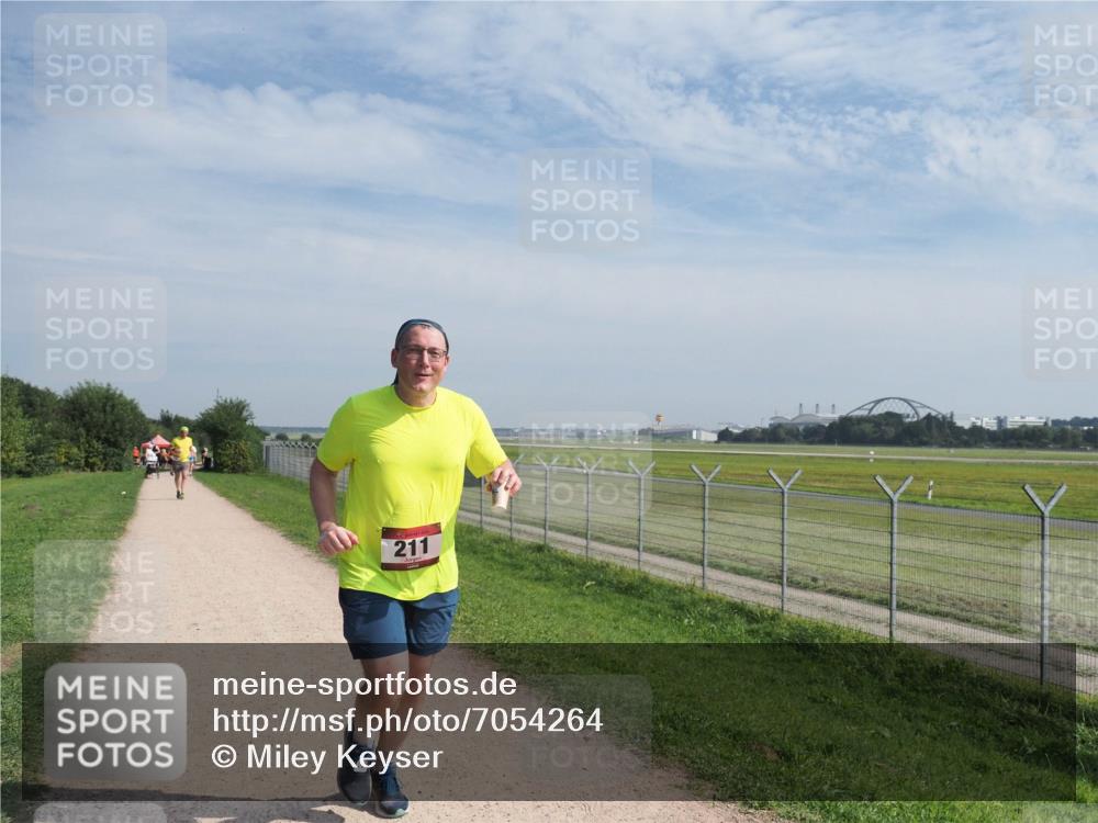 08.09.2024 - Airport Race Miley Keyser http://msf.ph/oto/7054264 08.09.2024 12:48:53 Laufen 211 meine-sportfotos.de
