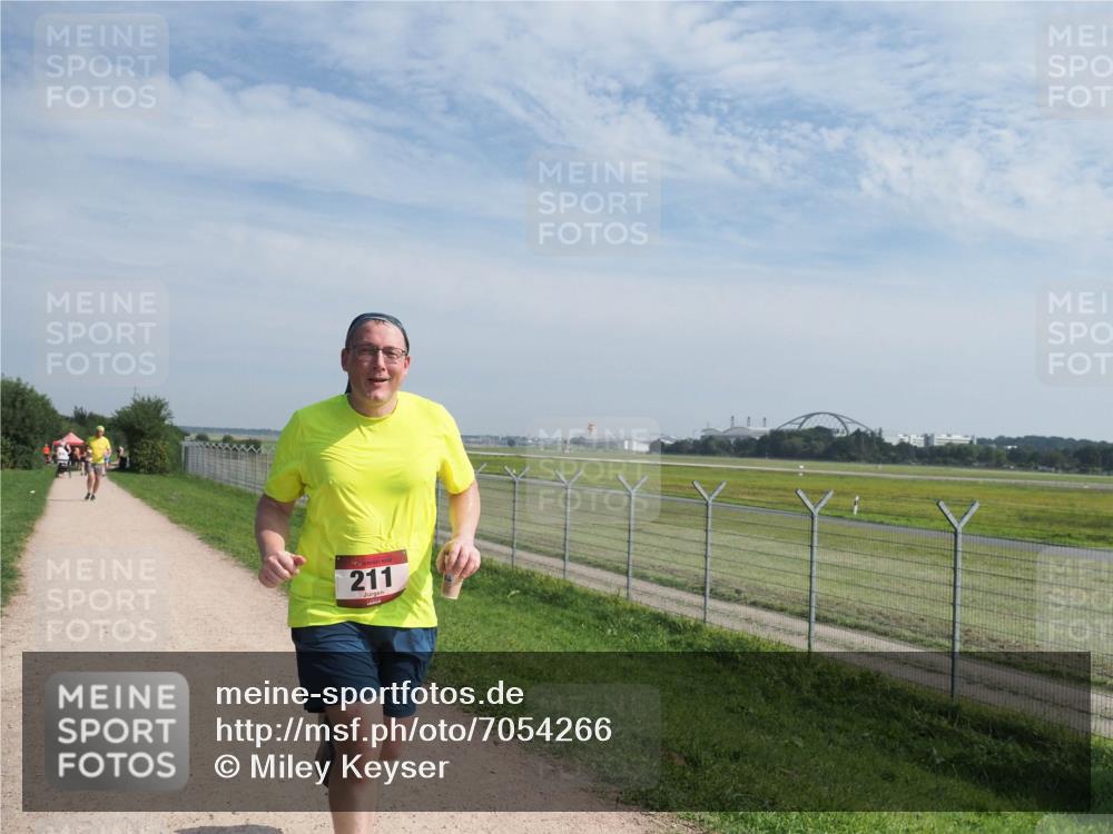 08.09.2024 - Airport Race Miley Keyser http://msf.ph/oto/7054266 08.09.2024 12:48:53 Laufen 211 meine-sportfotos.de