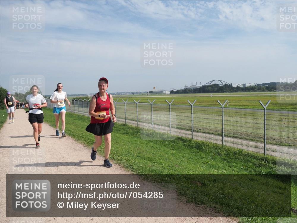 08.09.2024 - Airport Race Miley Keyser http://msf.ph/oto/7054285 08.09.2024 12:49:19 Laufen 1087 meine-sportfotos.de