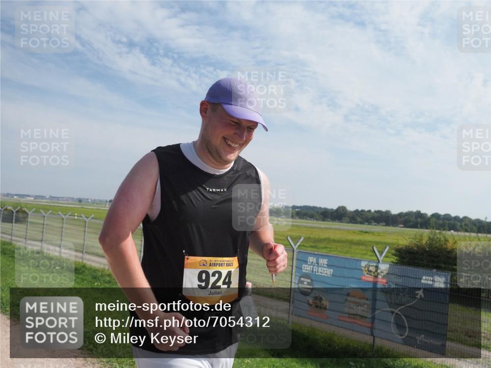 08.09.2024 - Airport Race Miley Keyser http://msf.ph/oto/7054312 08.09.2024 12:49:30 Laufen 41, 924 meine-sportfotos.de