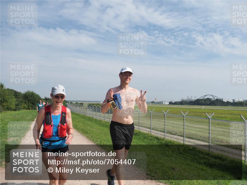 08.09.2024 - Airport Race Miley Keyser http://msf.ph/oto/7054407 08.09.2024 12:51:14 Laufen 967 meine-sportfotos.de