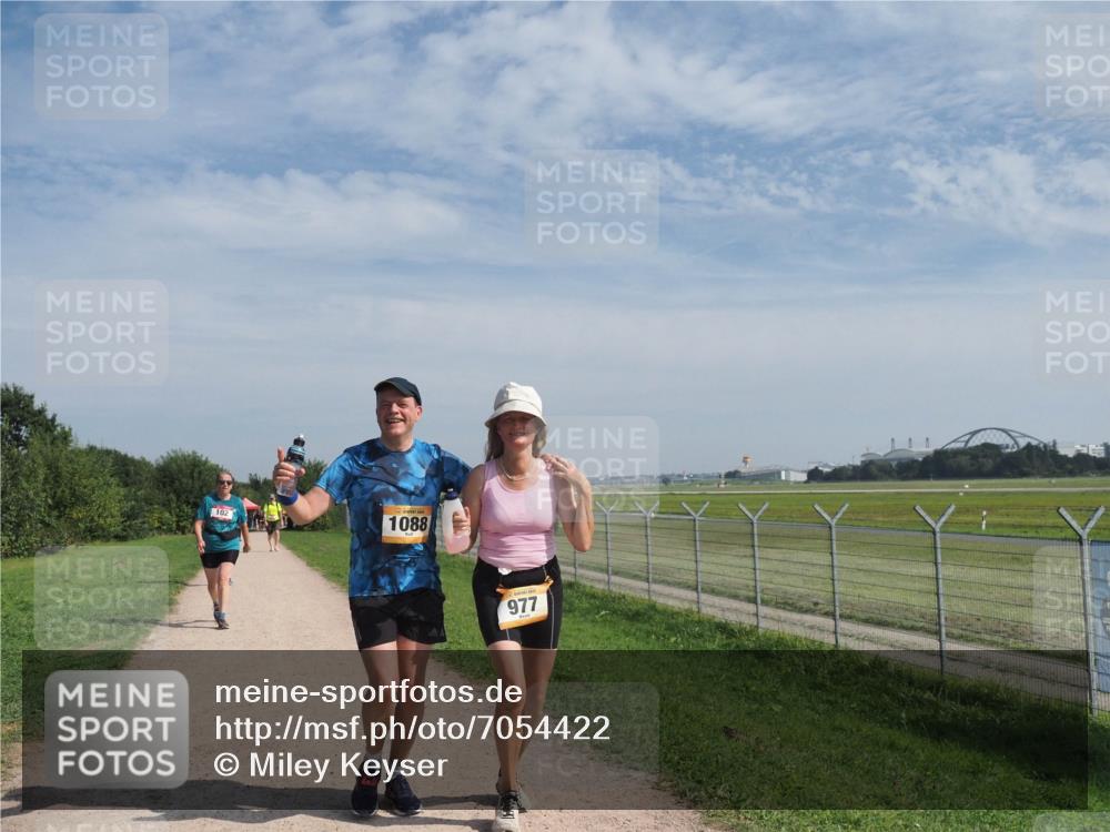 08.09.2024 - Airport Race Miley Keyser http://msf.ph/oto/7054422 08.09.2024 12:51:20 Laufen 102, 1088, 977 meine-sportfotos.de