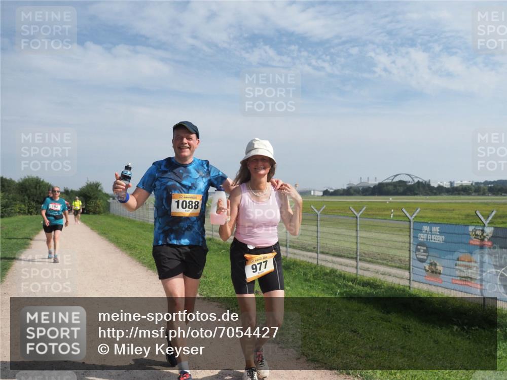 08.09.2024 - Airport Race Miley Keyser http://msf.ph/oto/7054427 08.09.2024 12:51:21 Laufen 102, 1088, 977 meine-sportfotos.de