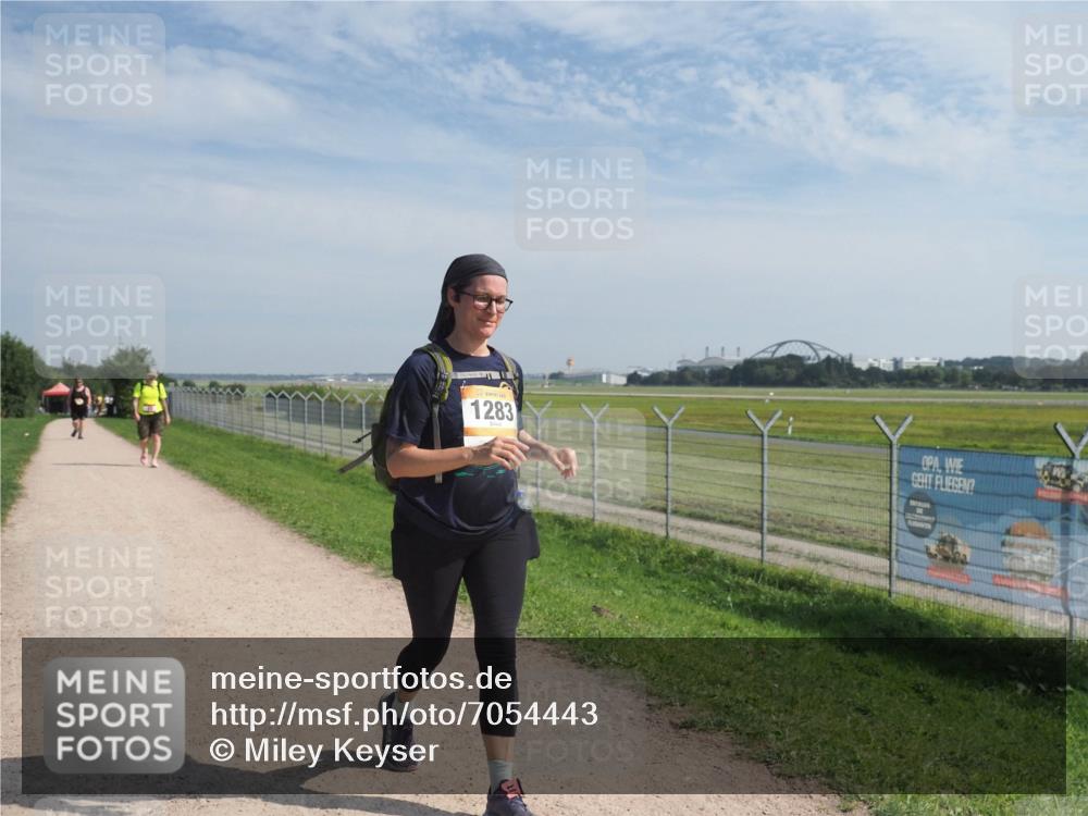 08.09.2024 - Airport Race Miley Keyser http://msf.ph/oto/7054443 08.09.2024 12:51:28 Laufen 1283 meine-sportfotos.de