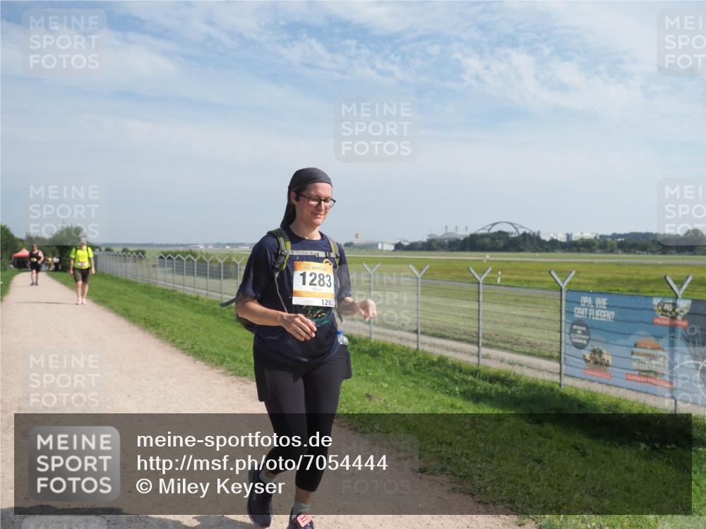 08.09.2024 - Airport Race Miley Keyser http://msf.ph/oto/7054444 08.09.2024 12:51:28 Laufen 1283, 1283 meine-sportfotos.de