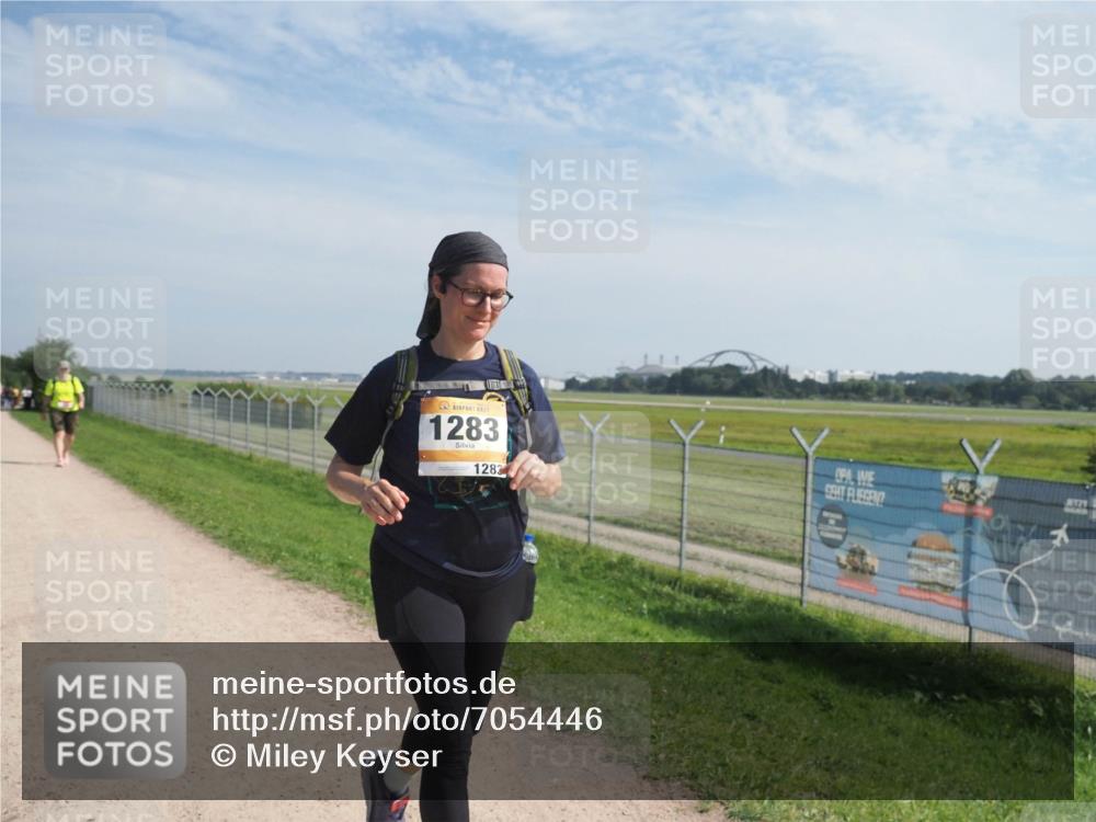 08.09.2024 - Airport Race Miley Keyser http://msf.ph/oto/7054446 08.09.2024 12:51:28 Laufen 1283, 1283, 8129 meine-sportfotos.de