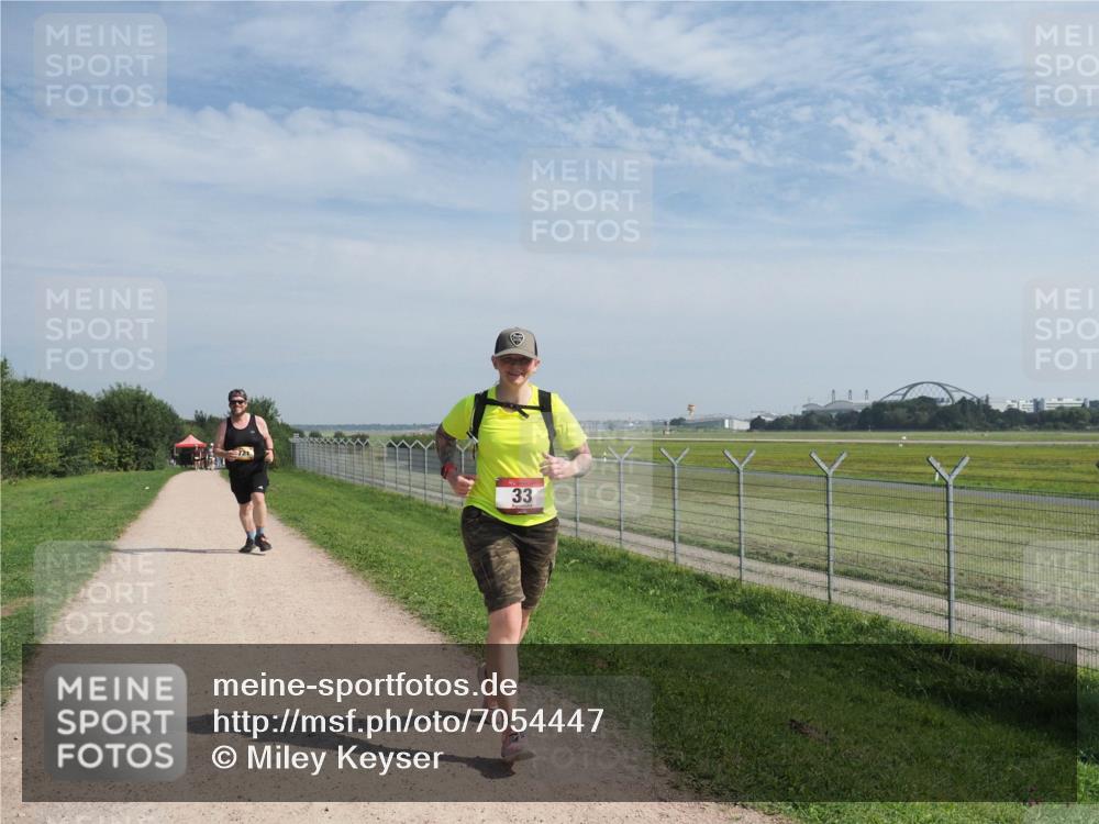 08.09.2024 - Airport Race Miley Keyser http://msf.ph/oto/7054447 08.09.2024 12:51:34 Laufen 33 meine-sportfotos.de