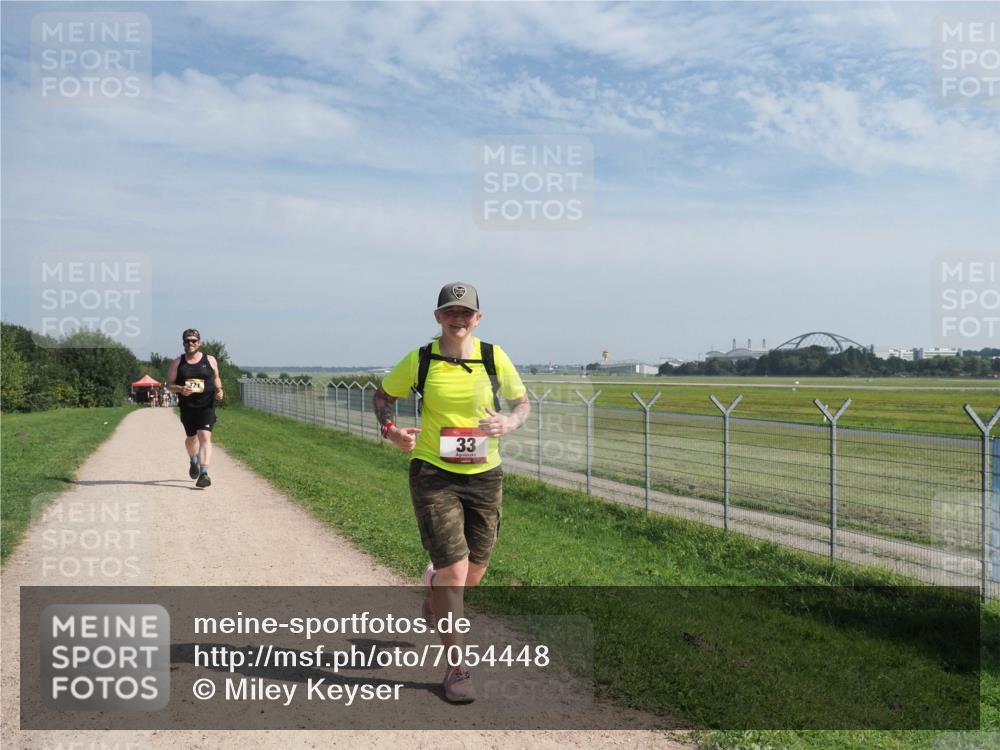 08.09.2024 - Airport Race Miley Keyser http://msf.ph/oto/7054448 08.09.2024 12:51:34 Laufen 33 meine-sportfotos.de