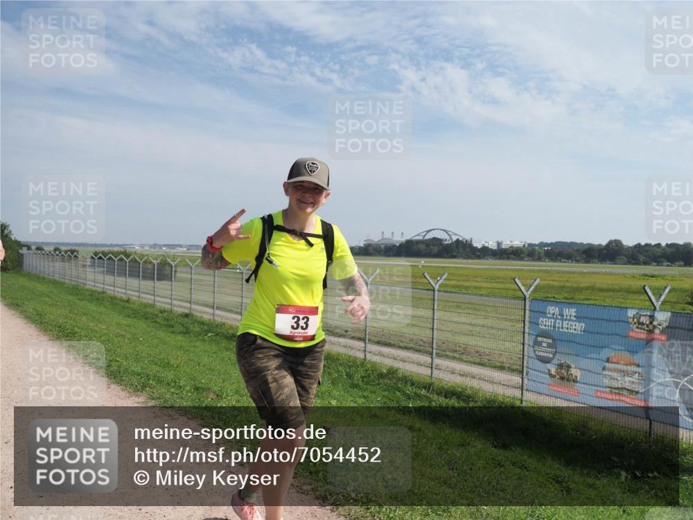 08.09.2024 - Airport Race Miley Keyser http://msf.ph/oto/7054452 08.09.2024 12:51:35 Laufen 33 meine-sportfotos.de