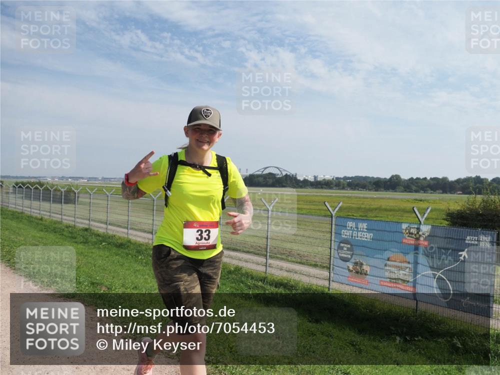 08.09.2024 - Airport Race Miley Keyser http://msf.ph/oto/7054453 08.09.2024 12:51:35 Laufen 33 meine-sportfotos.de