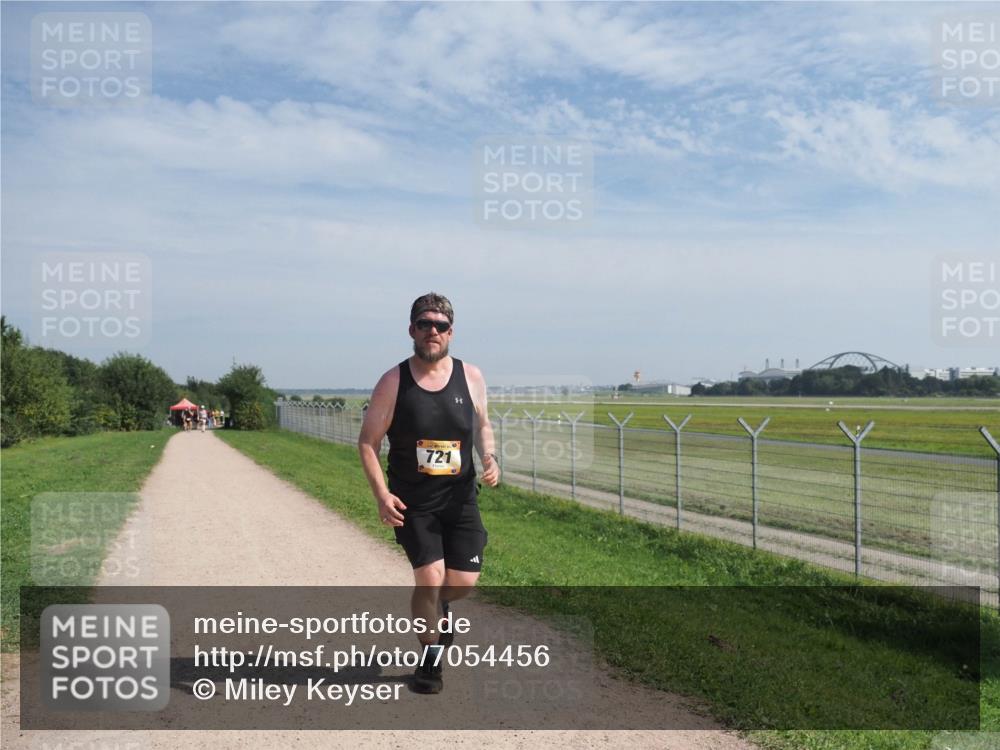 08.09.2024 - Airport Race Miley Keyser http://msf.ph/oto/7054456 08.09.2024 12:51:37 Laufen 721 meine-sportfotos.de