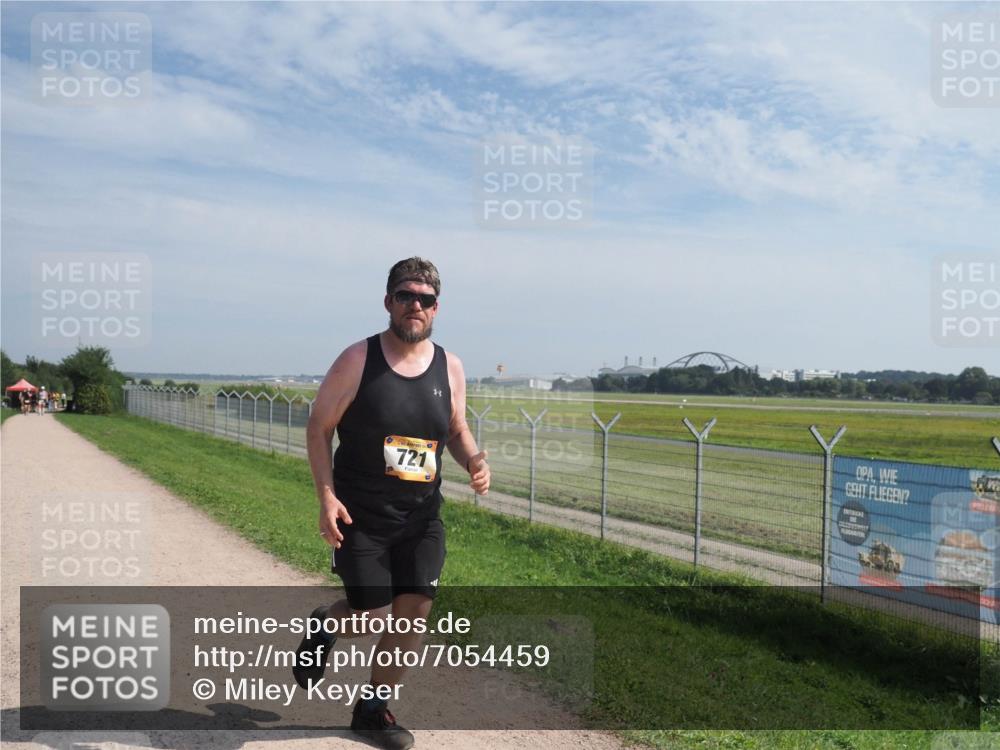 08.09.2024 - Airport Race Miley Keyser http://msf.ph/oto/7054459 08.09.2024 12:51:37 Laufen 721 meine-sportfotos.de