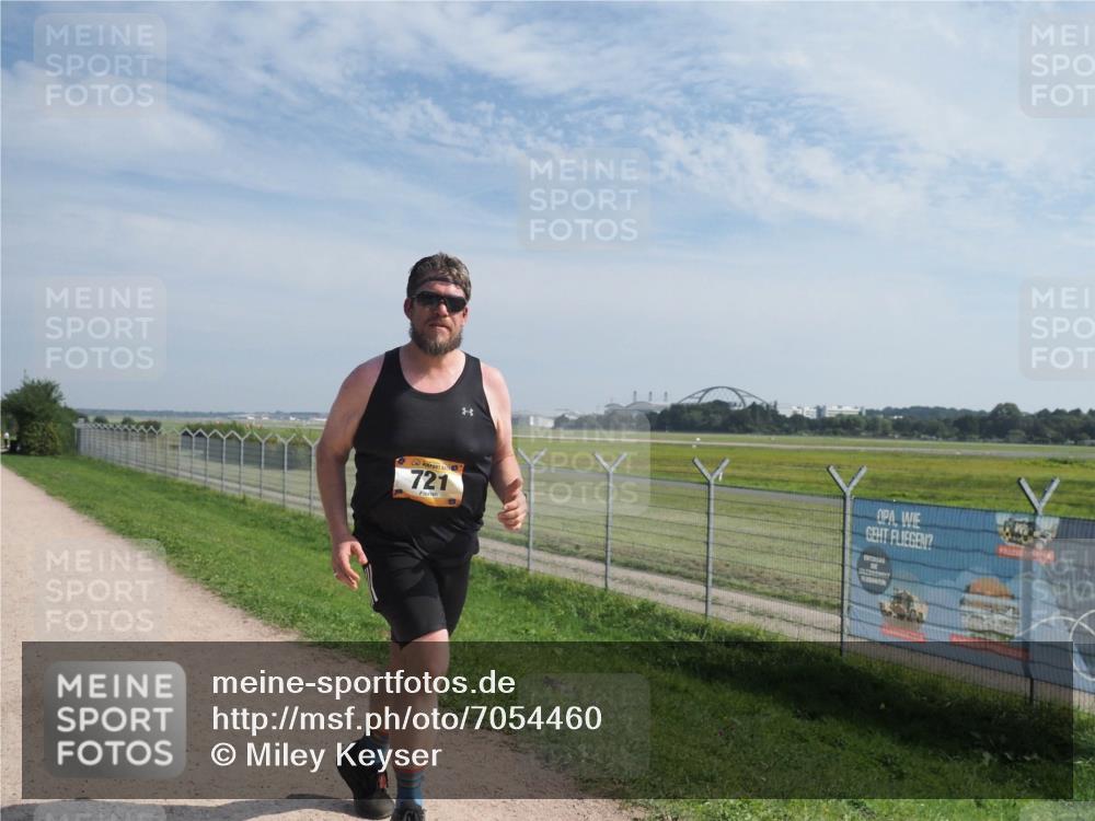 08.09.2024 - Airport Race Miley Keyser http://msf.ph/oto/7054460 08.09.2024 12:51:38 Laufen 721 meine-sportfotos.de