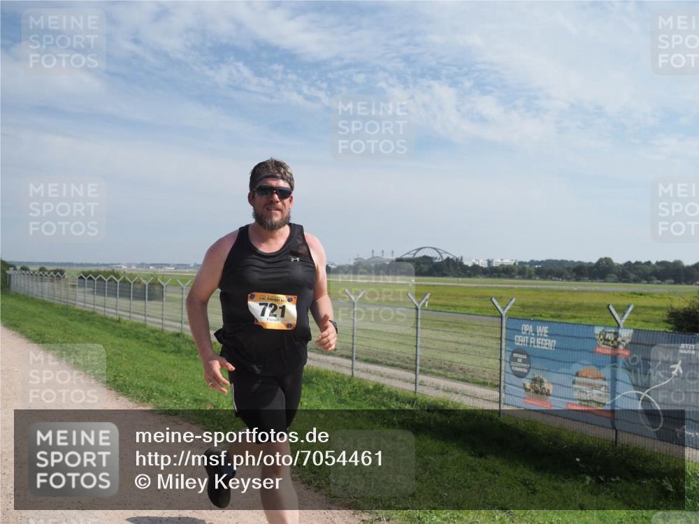 08.09.2024 - Airport Race Miley Keyser http://msf.ph/oto/7054461 08.09.2024 12:51:38 Laufen 721 meine-sportfotos.de