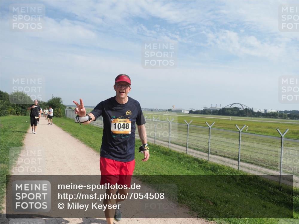 08.09.2024 - Airport Race Miley Keyser http://msf.ph/oto/7054508 08.09.2024 12:52:49 Laufen 1048 meine-sportfotos.de