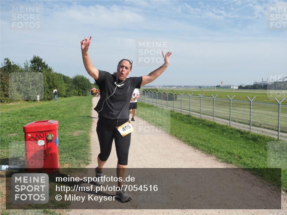 08.09.2024 - Airport Race Miley Keyser http://msf.ph/oto/7054516 08.09.2024 12:52:59 Laufen 495, 065 meine-sportfotos.de