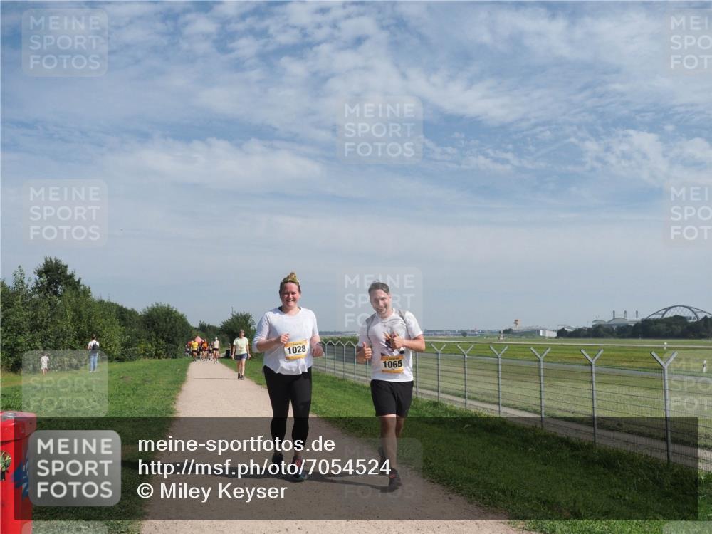 08.09.2024 - Airport Race Miley Keyser http://msf.ph/oto/7054524 08.09.2024 12:53:01 Laufen 1028, 1065 meine-sportfotos.de