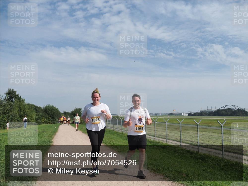 08.09.2024 - Airport Race Miley Keyser http://msf.ph/oto/7054526 08.09.2024 12:53:02 Laufen 1028, 1065 meine-sportfotos.de