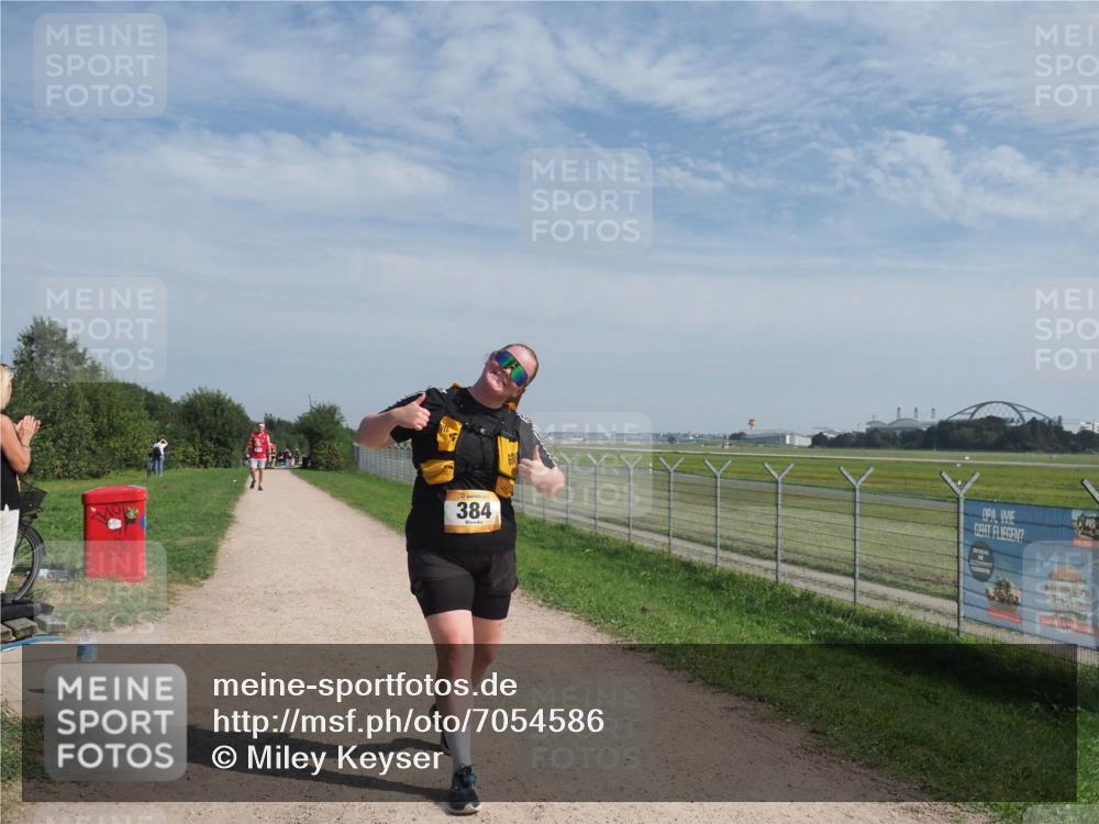 08.09.2024 - Airport Race Miley Keyser http://msf.ph/oto/7054586 08.09.2024 12:53:49 Laufen 384 meine-sportfotos.de