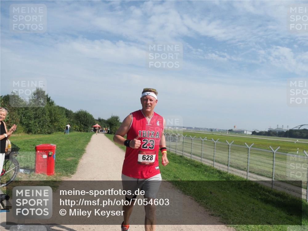 08.09.2024 - Airport Race Miley Keyser http://msf.ph/oto/7054603 08.09.2024 12:54:06 Laufen 23, 628 meine-sportfotos.de