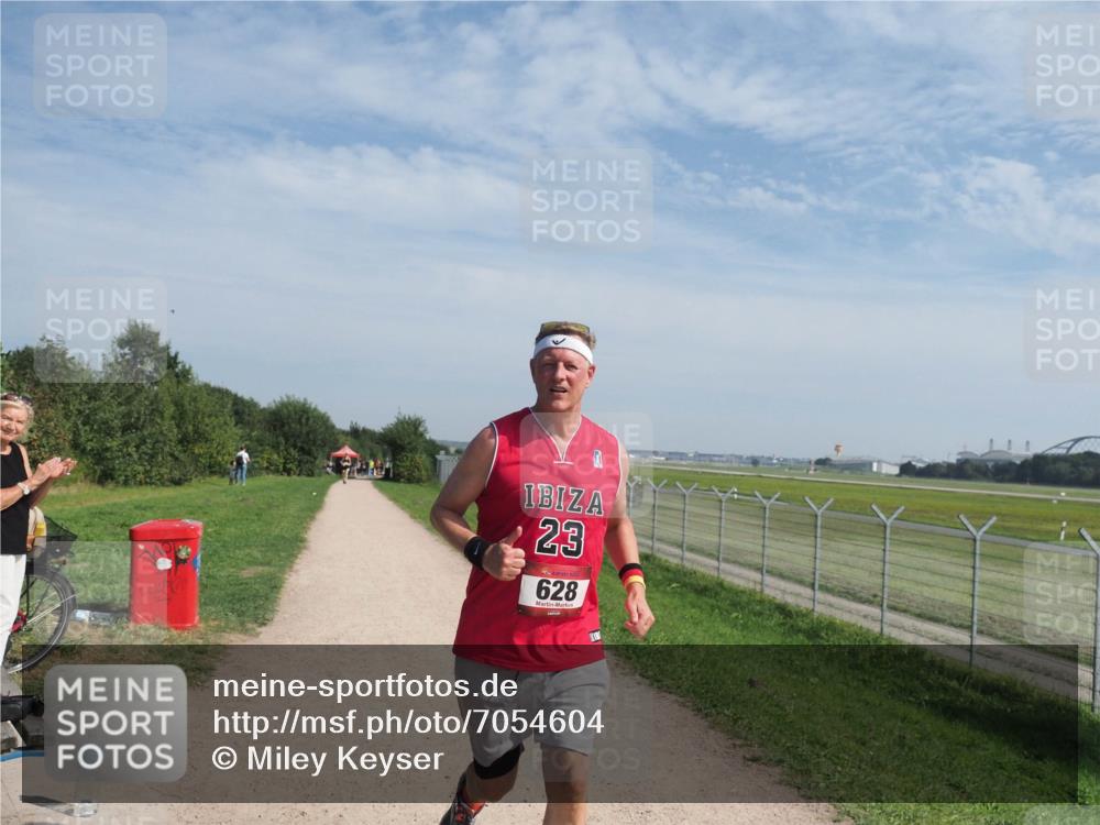 08.09.2024 - Airport Race Miley Keyser http://msf.ph/oto/7054604 08.09.2024 12:54:06 Laufen 23, 628 meine-sportfotos.de