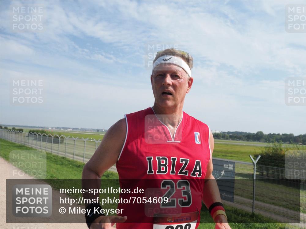 08.09.2024 - Airport Race Miley Keyser http://msf.ph/oto/7054609 08.09.2024 12:54:07 Laufen 23 meine-sportfotos.de