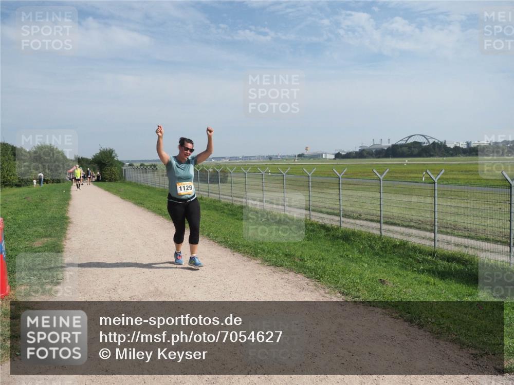 08.09.2024 - Airport Race Miley Keyser http://msf.ph/oto/7054627 08.09.2024 12:54:55 Laufen 1129 meine-sportfotos.de