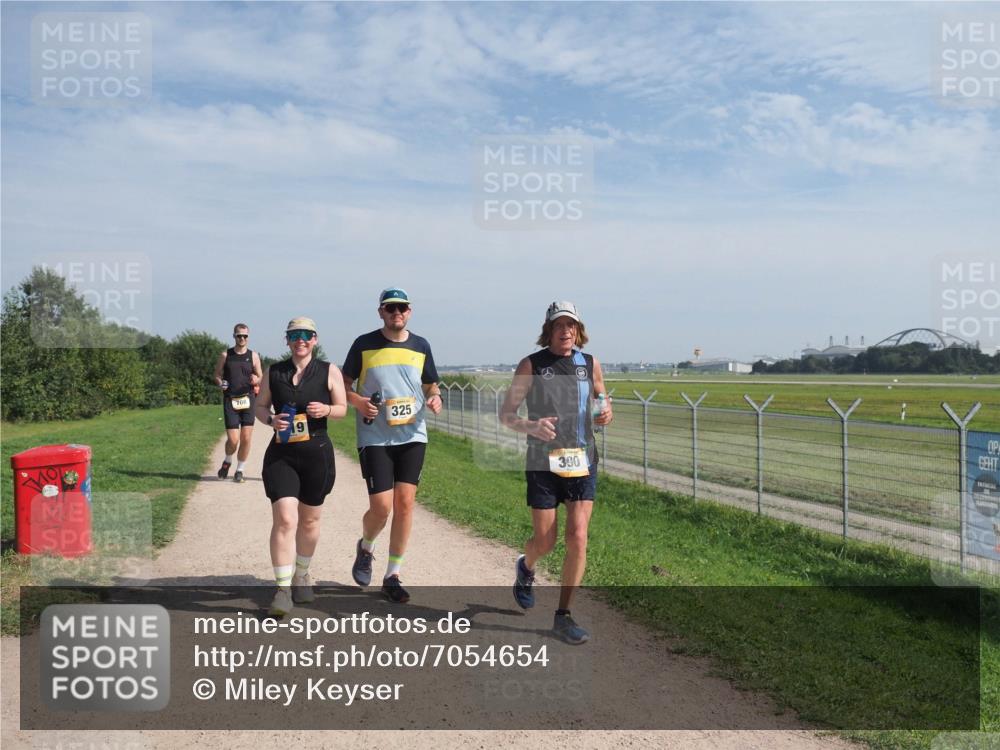 08.09.2024 - Airport Race Miley Keyser http://msf.ph/oto/7054654 08.09.2024 12:55:27 Laufen 708, 325, 390 meine-sportfotos.de