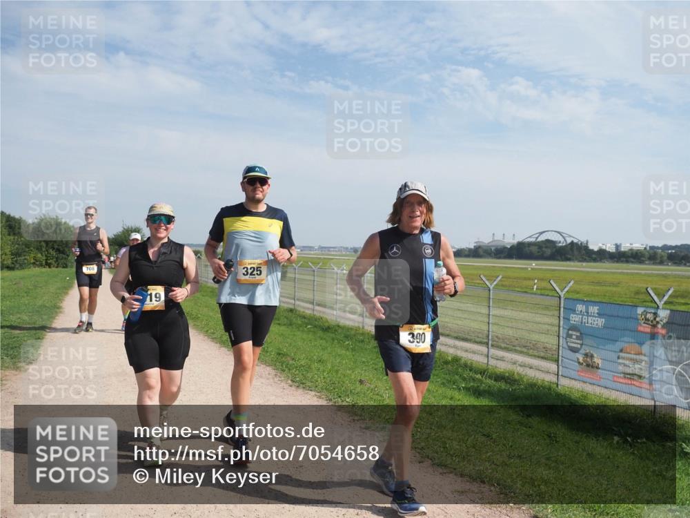 08.09.2024 - Airport Race Miley Keyser http://msf.ph/oto/7054658 08.09.2024 12:55:28 Laufen 708, 19, 325, 390 meine-sportfotos.de