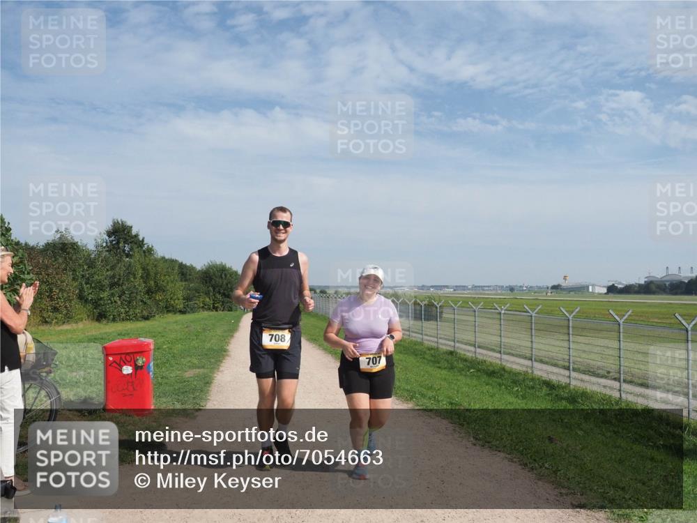 08.09.2024 - Airport Race Miley Keyser http://msf.ph/oto/7054663 08.09.2024 12:55:30 Laufen 708, 707 meine-sportfotos.de