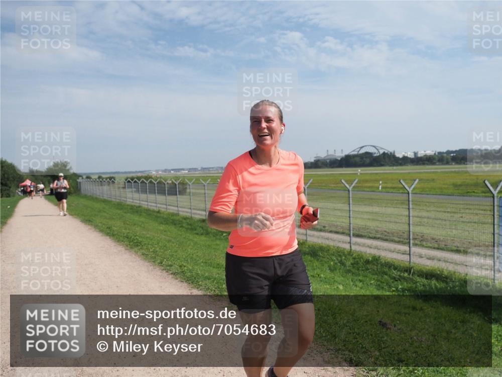 08.09.2024 - Airport Race Miley Keyser http://msf.ph/oto/7054683 08.09.2024 12:55:58 Laufen  meine-sportfotos.de