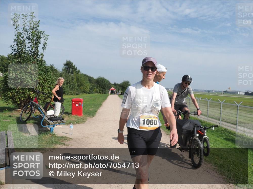 08.09.2024 - Airport Race Miley Keyser http://msf.ph/oto/7054713 08.09.2024 12:56:39 Laufen 1060 meine-sportfotos.de