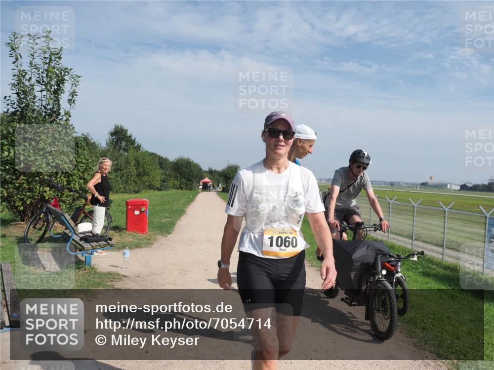 08.09.2024 - Airport Race Miley Keyser http://msf.ph/oto/7054714 08.09.2024 12:56:39 Laufen 1060 meine-sportfotos.de
