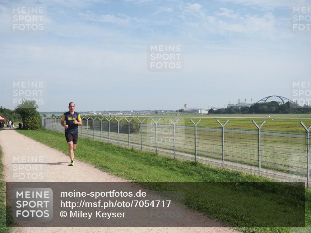 08.09.2024 - Airport Race Miley Keyser http://msf.ph/oto/7054717 08.09.2024 12:57:09 Laufen  meine-sportfotos.de
