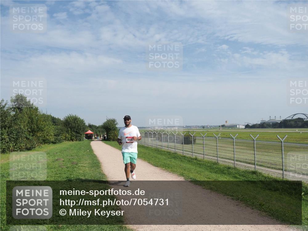 08.09.2024 - Airport Race Miley Keyser http://msf.ph/oto/7054731 08.09.2024 12:58:00 Laufen 899 meine-sportfotos.de