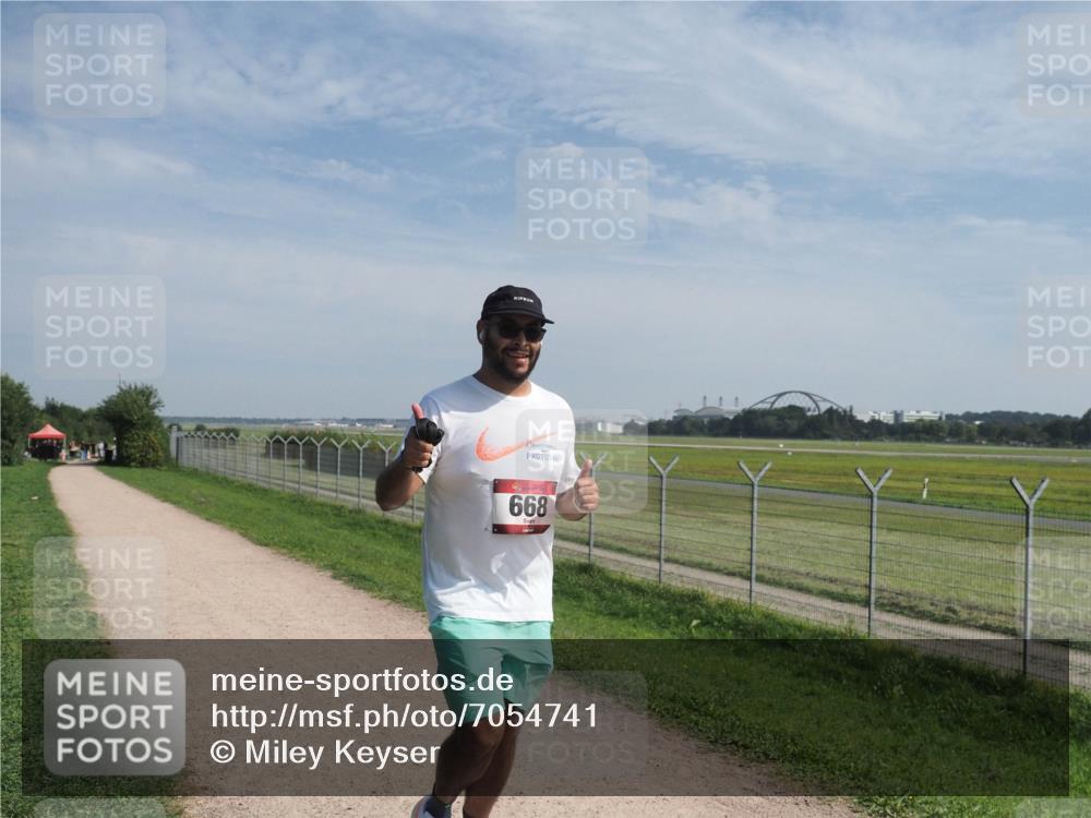 08.09.2024 - Airport Race Miley Keyser http://msf.ph/oto/7054741 08.09.2024 12:58:02 Laufen 668 meine-sportfotos.de