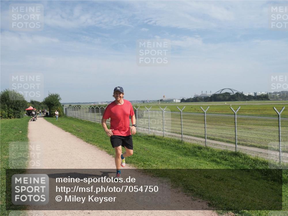 08.09.2024 - Airport Race Miley Keyser http://msf.ph/oto/7054750 08.09.2024 12:59:47 Laufen  meine-sportfotos.de