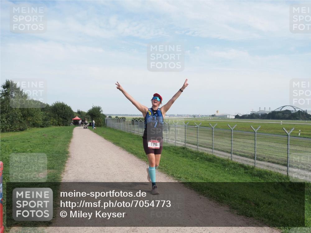 08.09.2024 - Airport Race Miley Keyser http://msf.ph/oto/7054773 08.09.2024 13:01:28 Laufen 176 meine-sportfotos.de